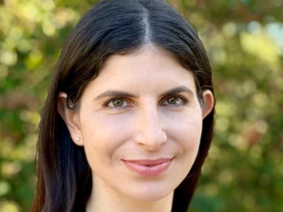 Elana Weil